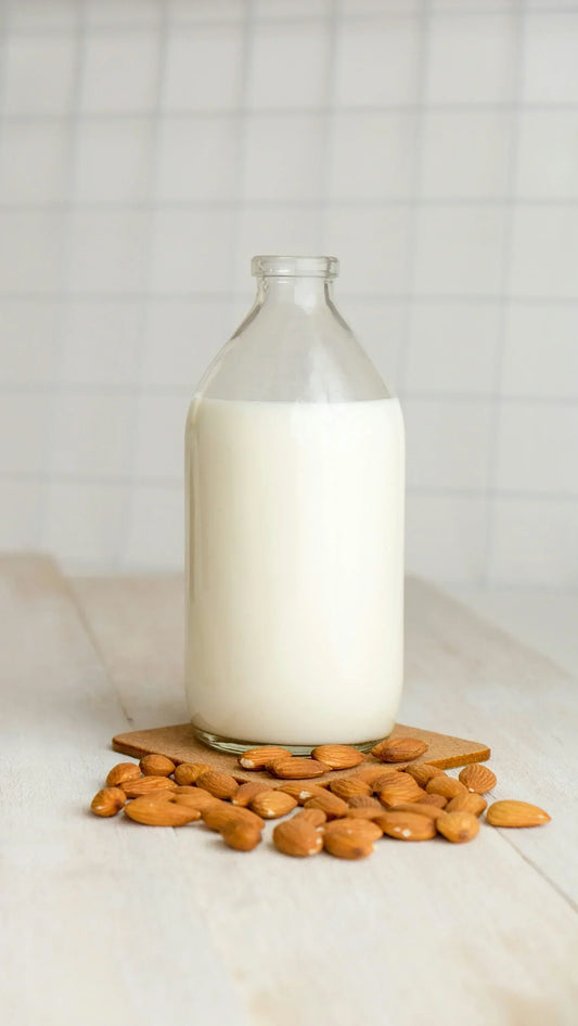 Almonds milk dairy-free